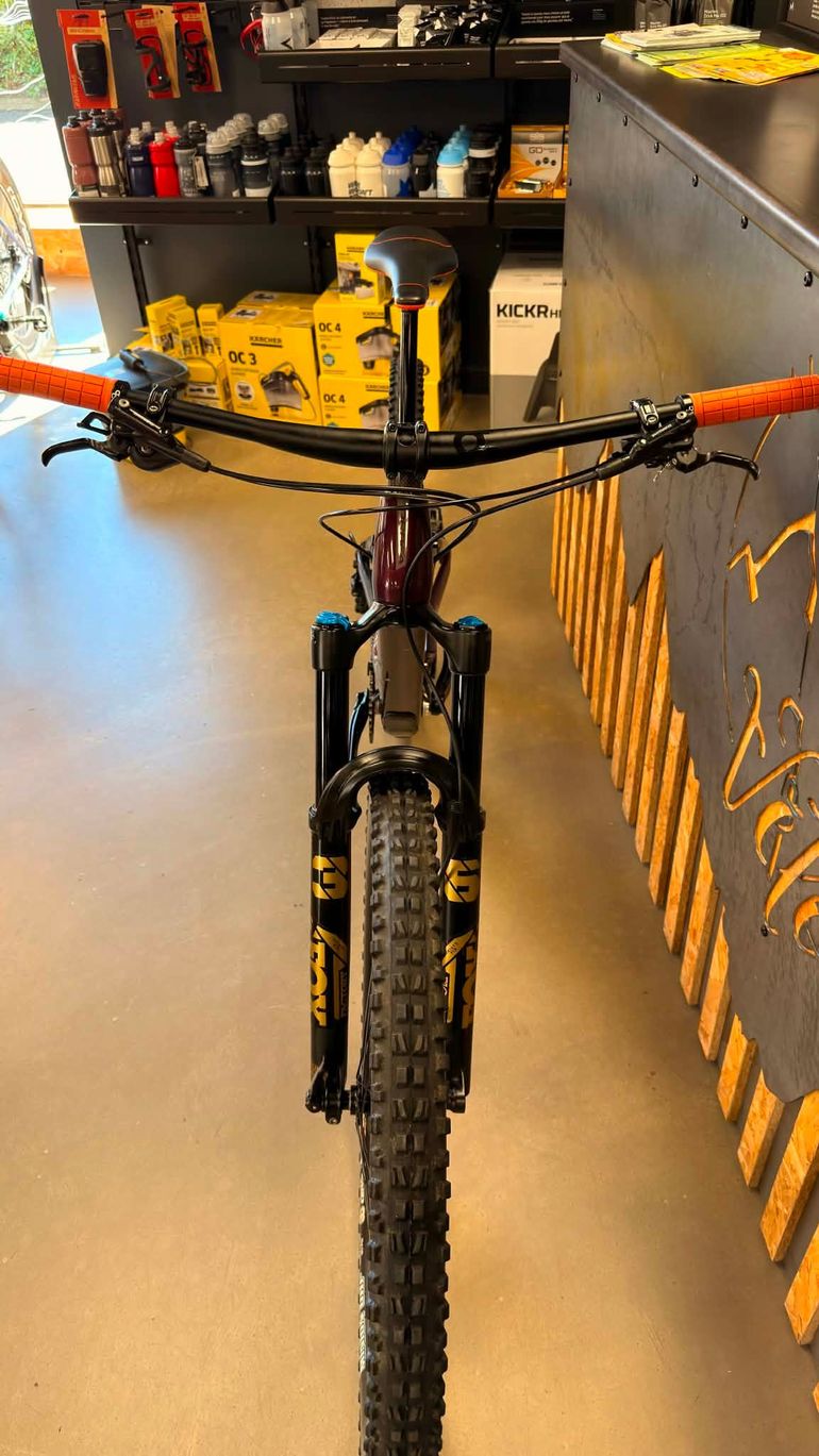 Used Orbea OCCAM M30 2023 2023 Mountainbike — image 2 of 3