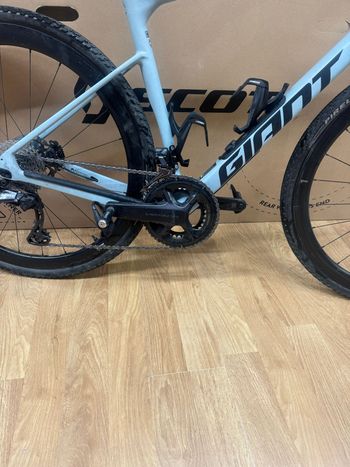 Used Giant Revolt Shimano Ultegra Di2 2025 Road & Gravel, Blue — image 5 of 8