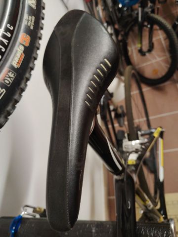 Used Trek Madone 6.2 2011 2011 Road & Gravel, Black — image 4 of 5