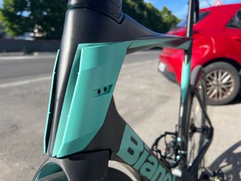 Used Bianchi Oltre PRO Ultegra Di2 2023 2023 Road & Gravel — image 6 of 13