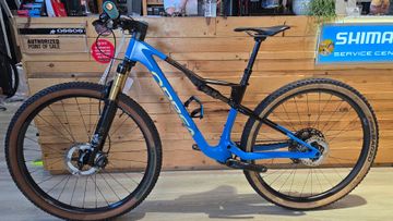 Brugt Orbea OIZ M-PRO 2023 2023 Mountainbike — billede 2 af 14