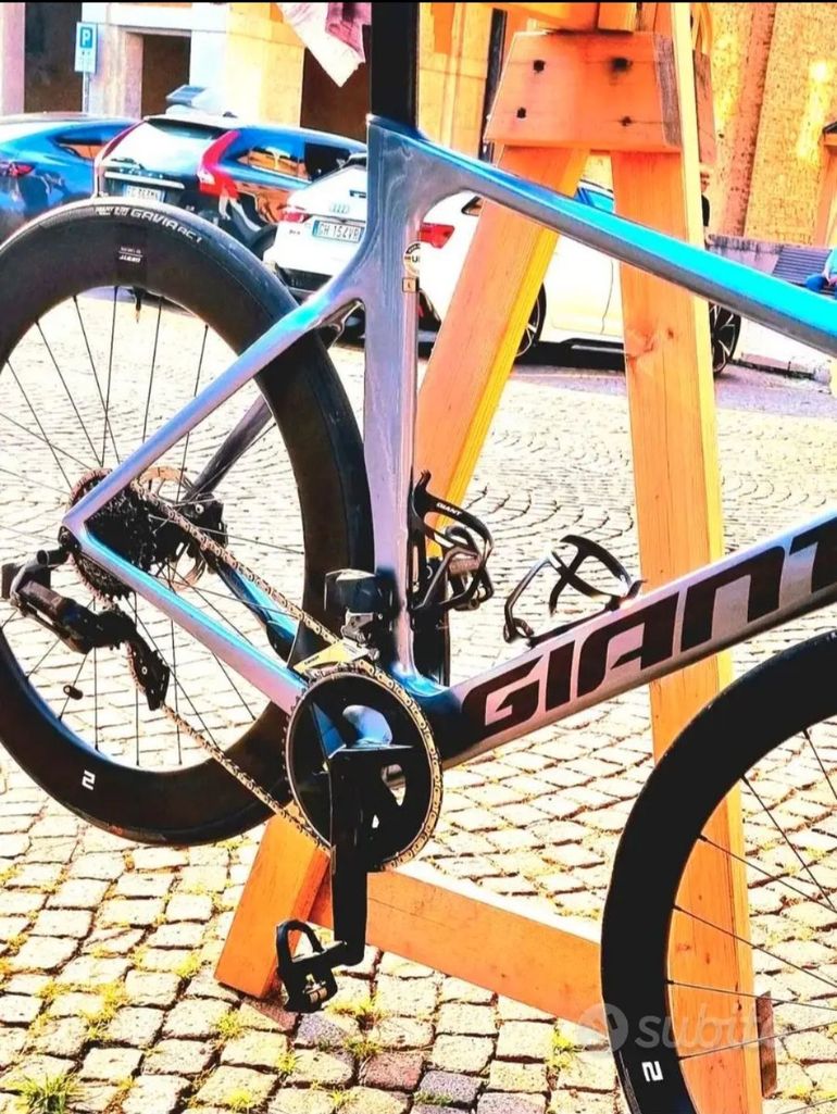 Used Giant Propel Advanced 1 2023 2023 Road & Gravel, Light Gray — image 1 of 4