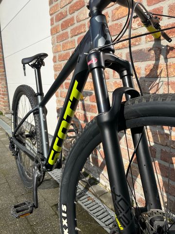 Used Scott Scale 980 2022 2022 Mountainbike, Light Gray, 29 — image 5 of 13