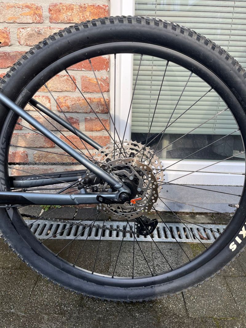 Used Scott Scale 980 2022 2022 Mountainbike, Light Gray, 29 — image 8 of 13
