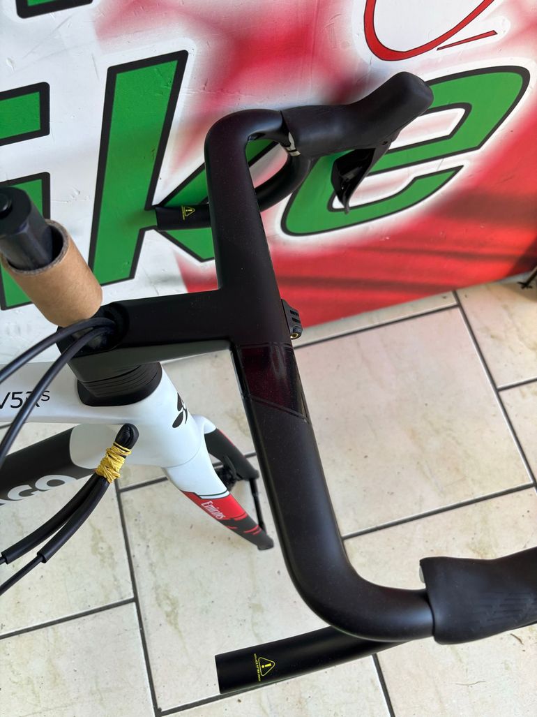 Used Colnago V5Rs Shimano Ultegra Di2 2025 2025 Road & Gravel — image 7 of 13