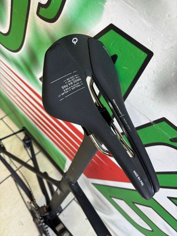 Used Colnago V5Rs Shimano Ultegra Di2 2025 2025 Road & Gravel — image 8 of 13