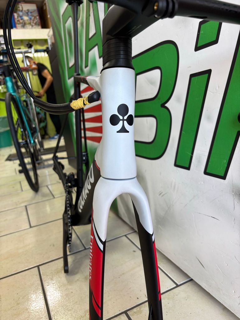 Used Colnago V5Rs Shimano Ultegra Di2 2025 2025 Road & Gravel — image 12 of 13