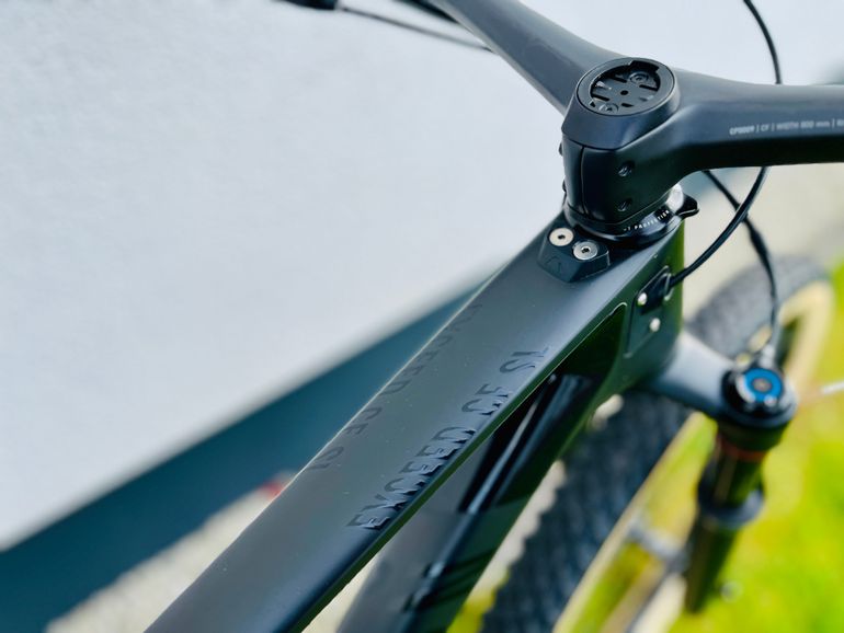 Used Canyon Exceed CF SL 7.0 Pro Race 2018 2018 Mountainbike — image 6 of 20