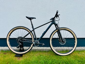 Used Canyon Exceed CF SL 7.0 Pro Race 2018 2018 Mountainbike — image 2 of 20