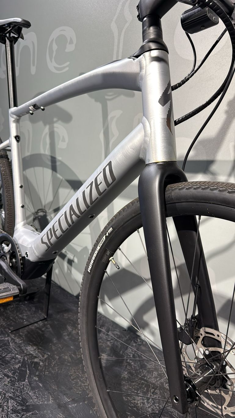 Used Specialized Turbo Vado SL 5.0 2021 2021 Urban, Light Gray — image 3 of 12