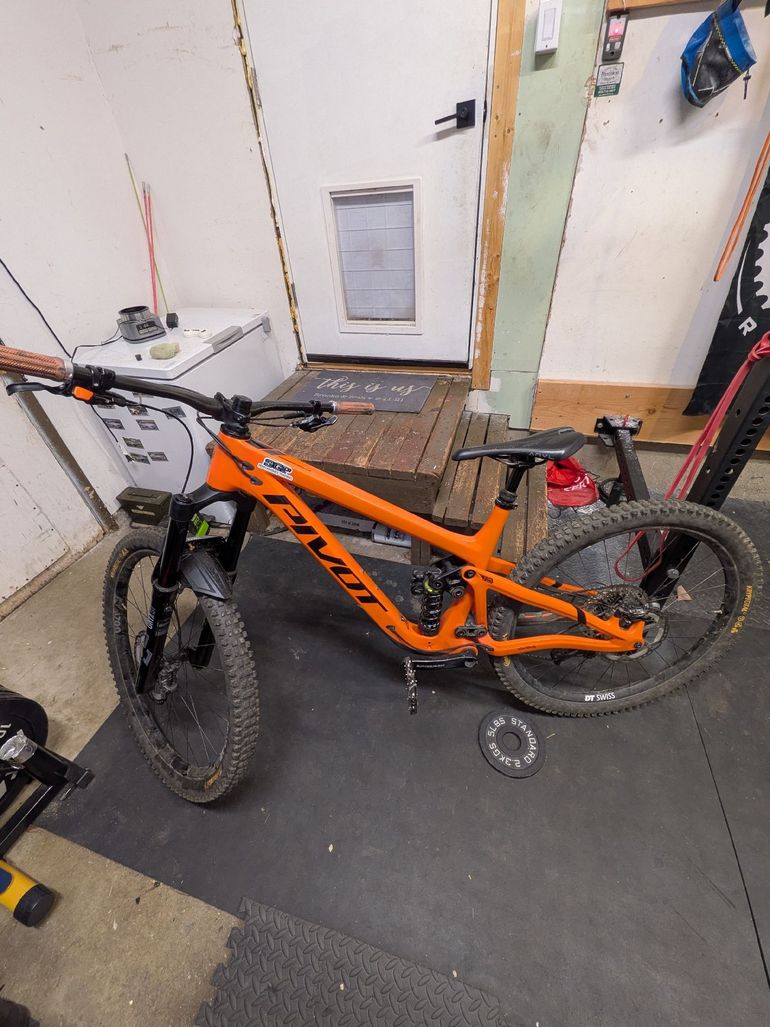Used Pivot FIREBIRD Pro XT/XTR - Air 2022 2022 Mountainbike, Orange — image 2 of 10