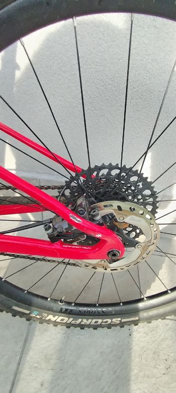Used Trek Supercaliber SRAM GX Eagle AXS 2020 Mountainbike, Red — image 9 of 9