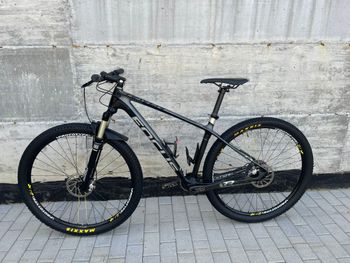 Used Focus Raven 2019 FCC 2019 Mountainbike, Black — image 2 of 12