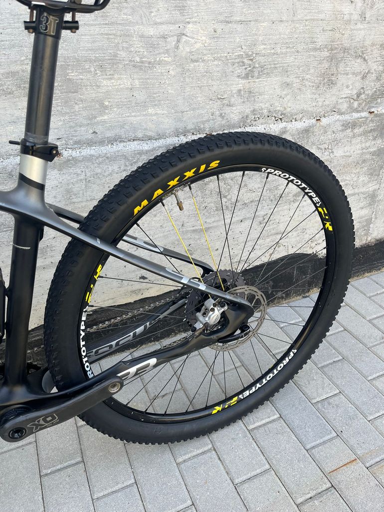 Used Focus Raven 2019 FCC 2019 Mountainbike, Black — image 11 of 12