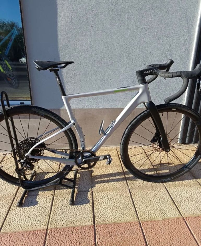 Used Berria ALLROAD ELITE APEX 2025 2025 Road & Gravel, Light Gray — image 2 of 10