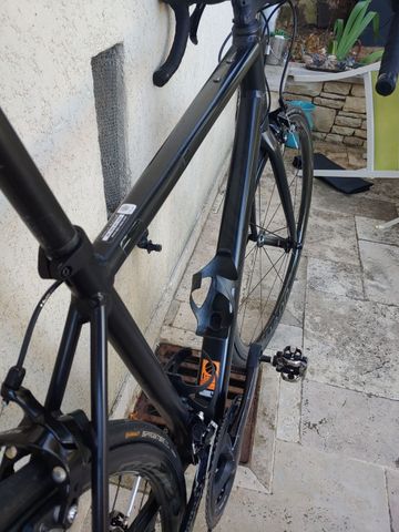 Canyon Endurace Shimano 105 2024 Road & Gravel usato, Nero — immagine 5 di 6