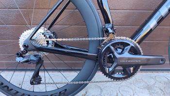 Used Trek Madone Shimano Ultegra Di2 2026 Road & Gravel, Black — image 3 of 3