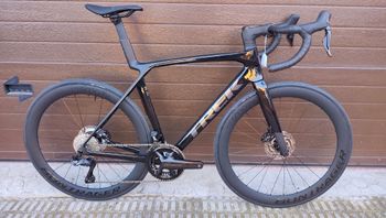 Used Trek Madone Shimano Ultegra Di2 2026 Road & Gravel, Black — image 2 of 3