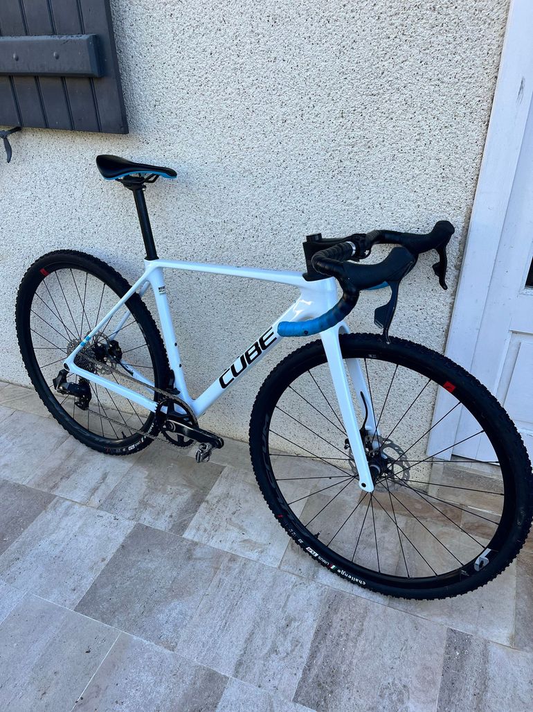 Used CUBE Cross SRAM Rival eTap AXS 2025 Road & Gravel, White — image 2 of 14