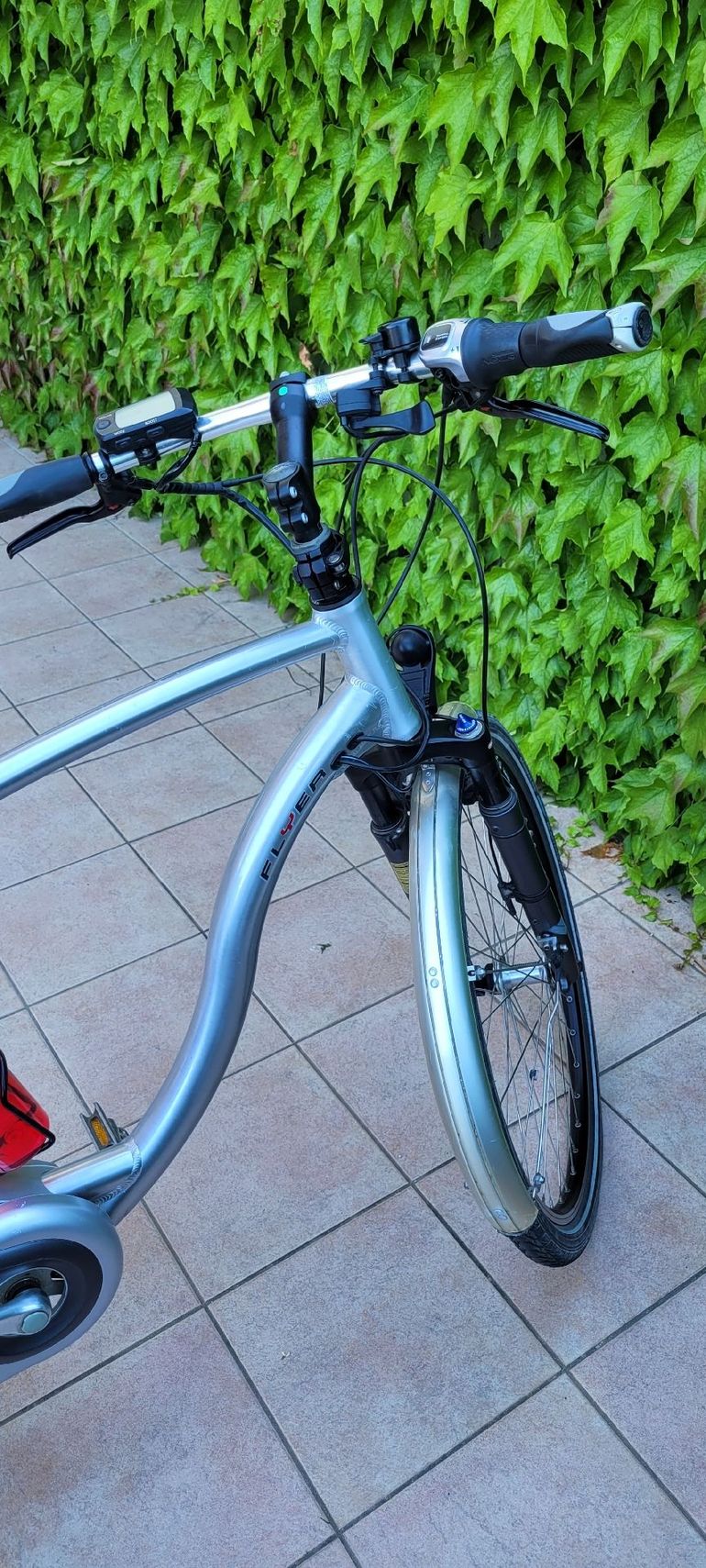 Used Flyer Flyer Custom Shimano Nexus Hub Gear Urban, Light Gray — image 7 of 20