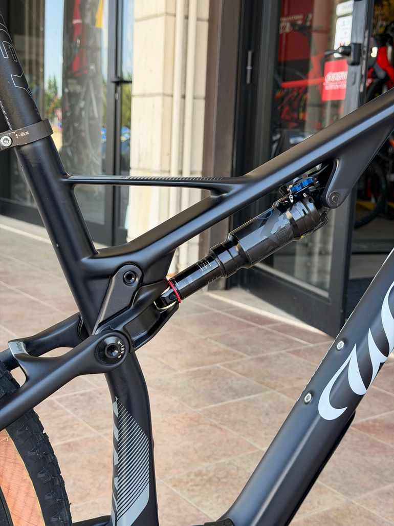 Used Wilier Urta Shimano Deore XT 2025 Mountainbike — image 5 of 10