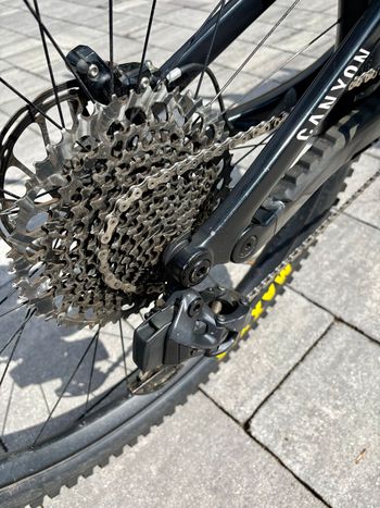 Used Canyon Spectral 29 CF 7 2022 2022 Mountainbike — image 3 of 20