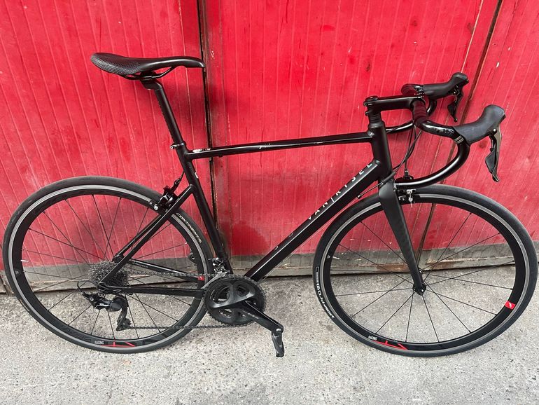 Used Van rysel EDR AF Road Bike, - 105 2021 2021 Road & Gravel — image 2 of 9