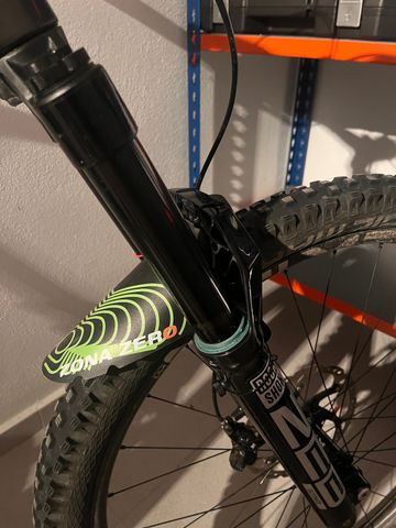 Brugt Propain Sresh CF 29 Ultimate Enduro 2024 2024 Mountainbike — billede 3 af 6