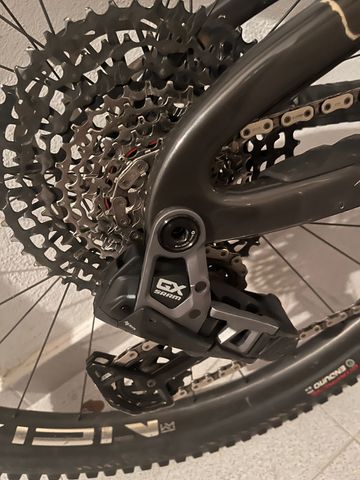 Brugt Propain Sresh CF 29 Ultimate Enduro 2024 2024 Mountainbike — billede 2 af 6