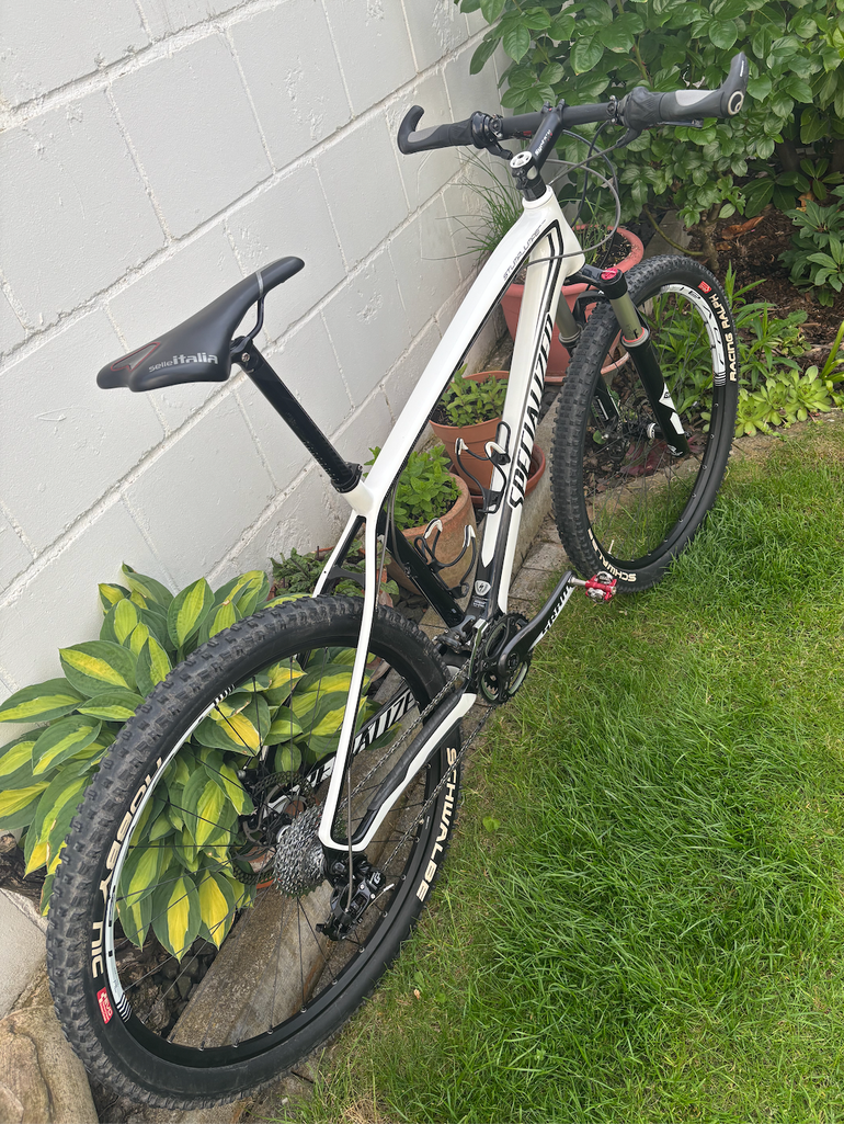 Used Specialized Stumpjumper Expert Carbon 26" 2012 2012 Mountainbike, Weiß — image 6 of 6