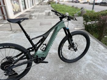Used Specialized Turbo Levo Expert Carbon 2021 2021 Mountainbike, Green, 29 — image 4 of 11