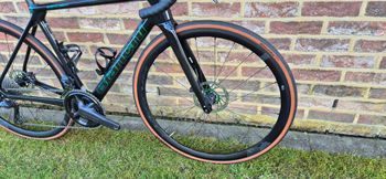 Used Bianchi Specialissima - Ultegra Di2 2022 2022 Road & Gravel — image 2 of 19