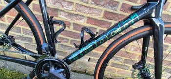 Used Bianchi Specialissima - Ultegra Di2 2022 2022 Road & Gravel — image 8 of 19
