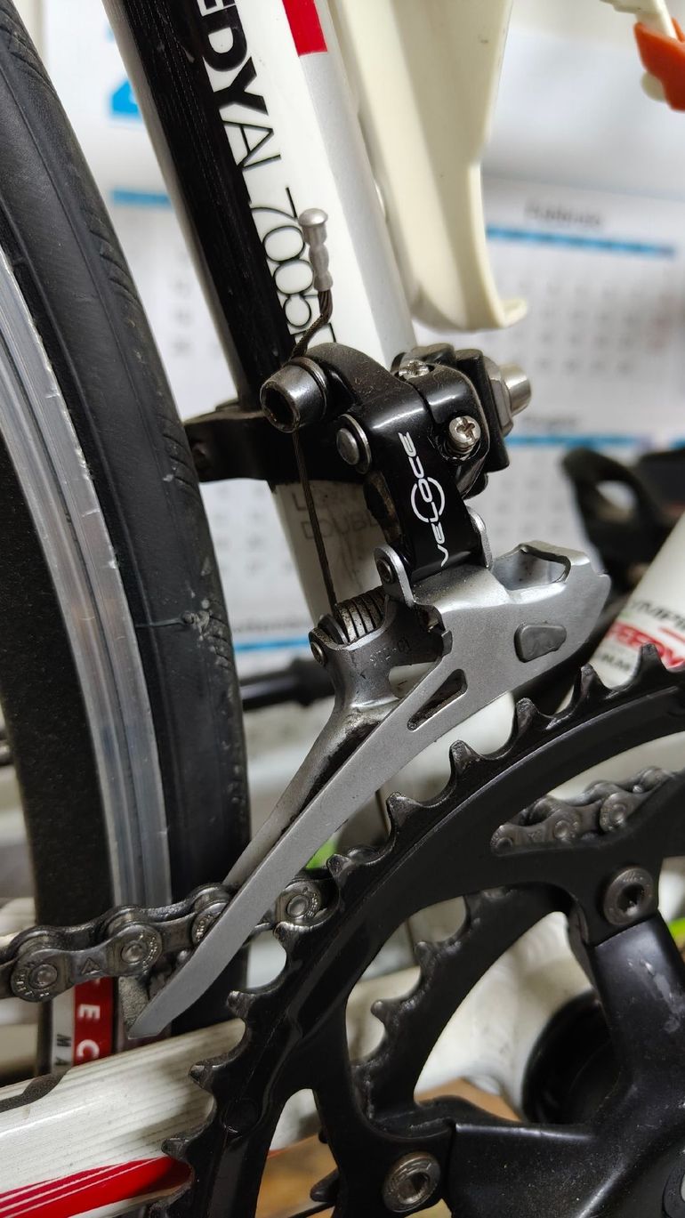 Used Olympia Olympia Custom Campagnolo Veloce 2012 Road & Gravel, White — image 10 of 10