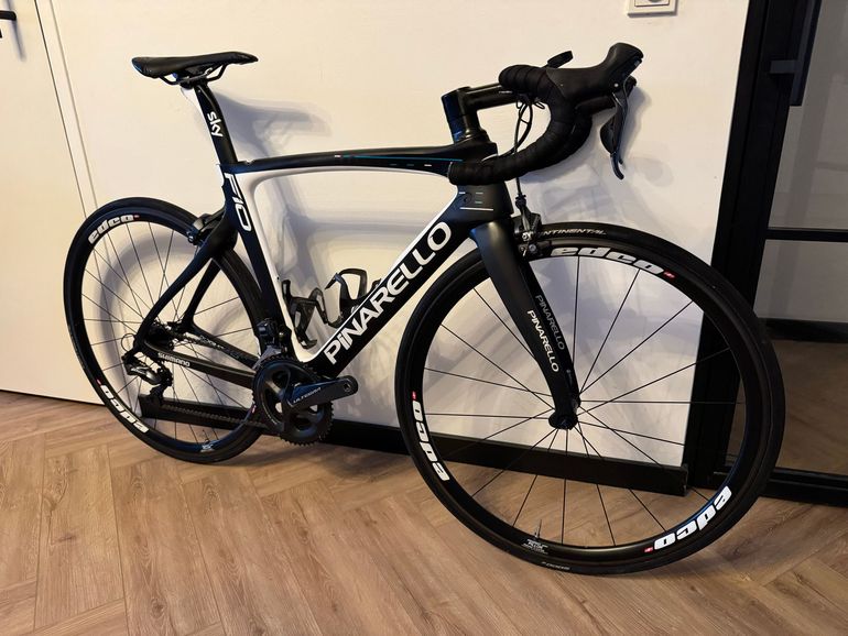 Used Pinarello DOGMA F10 Team Sky 2018 2018 Road & Gravel — image 12 of 13