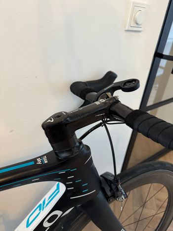 Used Pinarello DOGMA F10 Team Sky 2018 2018 Road & Gravel — image 11 of 13
