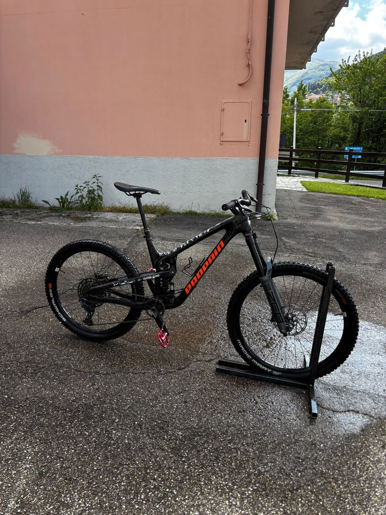 Used Propain SPINDRIFT 4 CF Mix Performance 2024 2024 Mountainbike, Negro — image 1 of 7