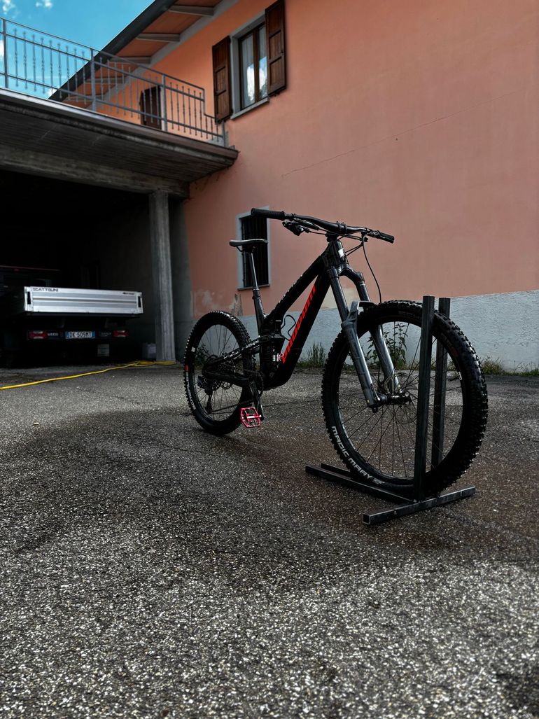 Used Propain SPINDRIFT 4 CF Mix Performance 2024 2024 Mountainbike, Negro — image 2 of 7