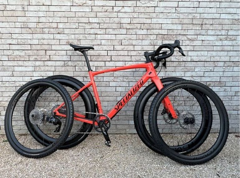 Used Specialized Diverge SRAM Rival eTap AXS 2026 Road & Gravel, Red — image 1 of 6