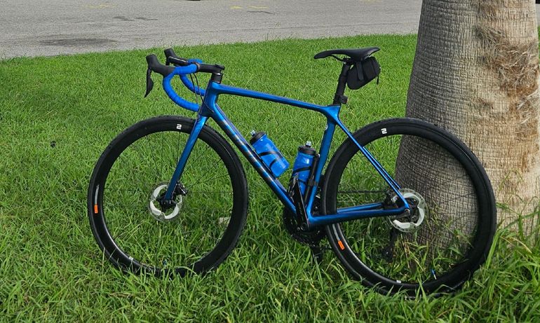 Used Giant Tcr Shimano 105 Di2 2024 Road & Gravel, Blue — image 10 of 10