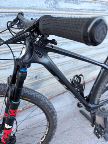 Used Scott Scale 940 2022 2022 Mountainbike, Light Gray — image 9 of 9