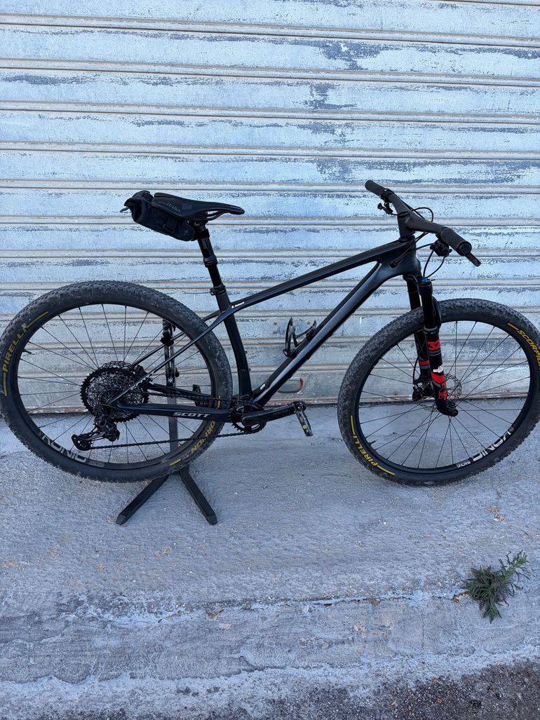 Used Scott Scale 940 2022 2022 Mountainbike — image 1 of 9