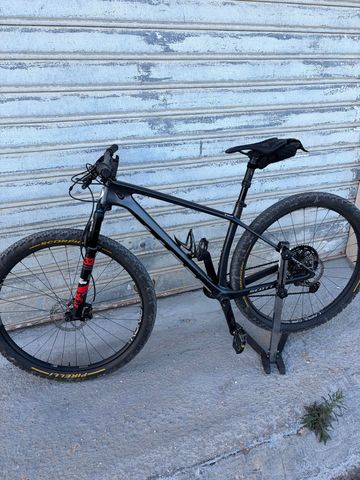 Used Scott Scale 940 2022 2022 Mountainbike, Light Gray — image 2 of 9