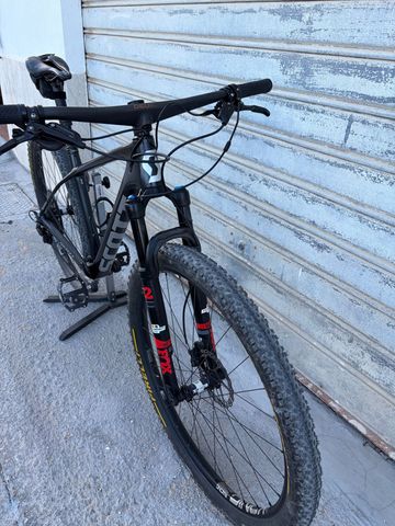 Used Scott Scale 940 2022 2022 Mountainbike, Light Gray — image 4 of 9