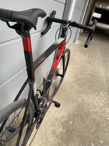 Used Colnago V3 Disc 105 Bike 2023 2023 Road & Gravel — image 2 of 4