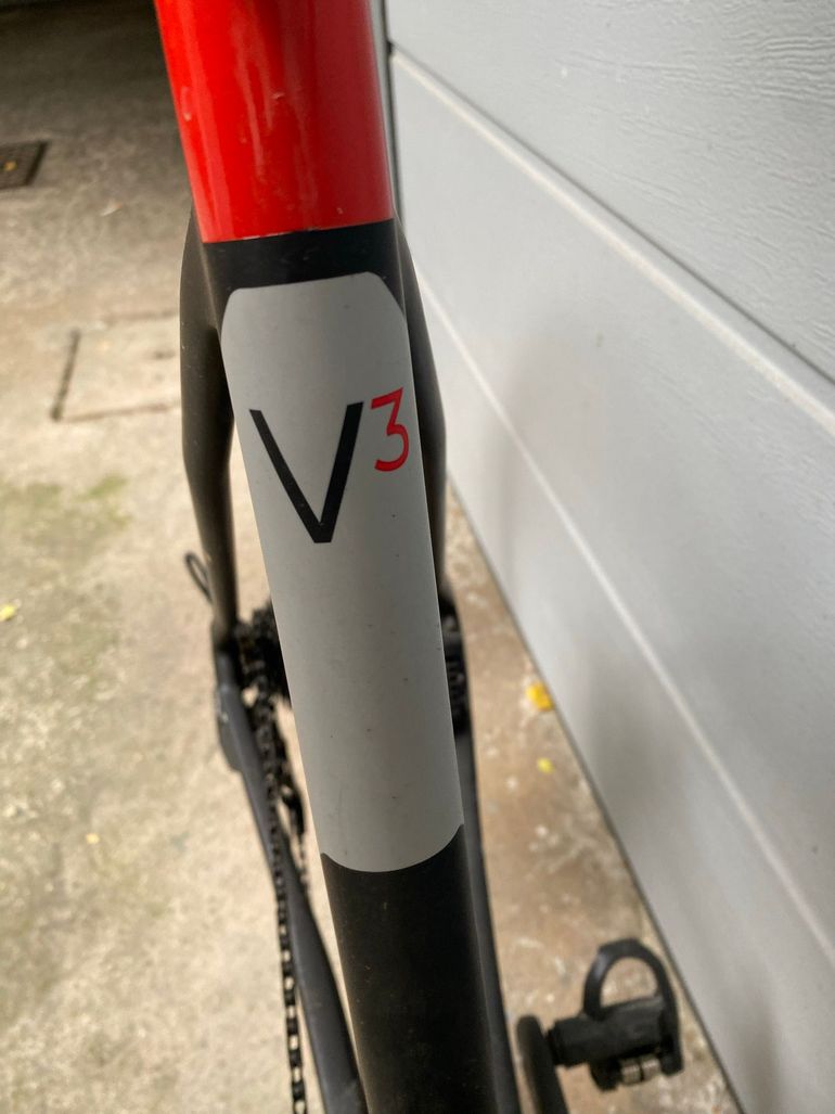 Used Colnago V3 Disc 105 Bike 2023 2023 Road & Gravel — image 4 of 4
