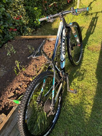 Used Giant Talon 27.5 1 2016 2016 Mountainbike, White, 27.5 — image 2 of 6