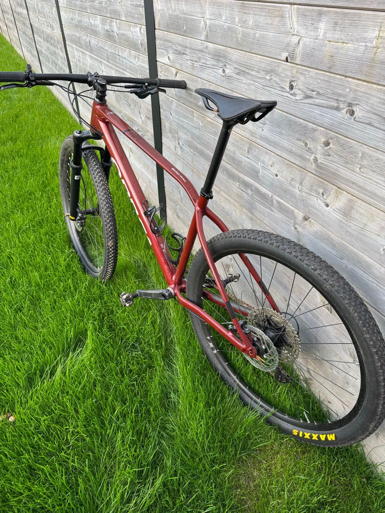 Used Orbea ALMA H30 2024 2024 Mountainbike, Red, 29 — image 2 of 4