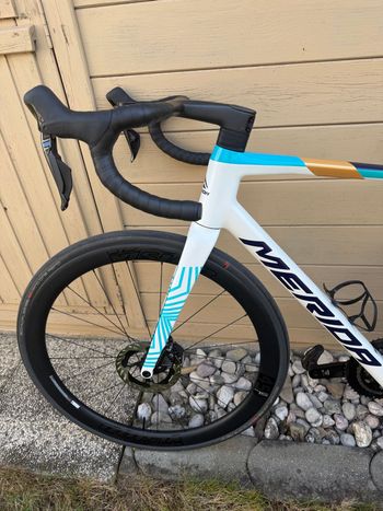 Used Merida SCULTURA TEAM 2025 2025 Road & Gravel, White — image 2 of 8