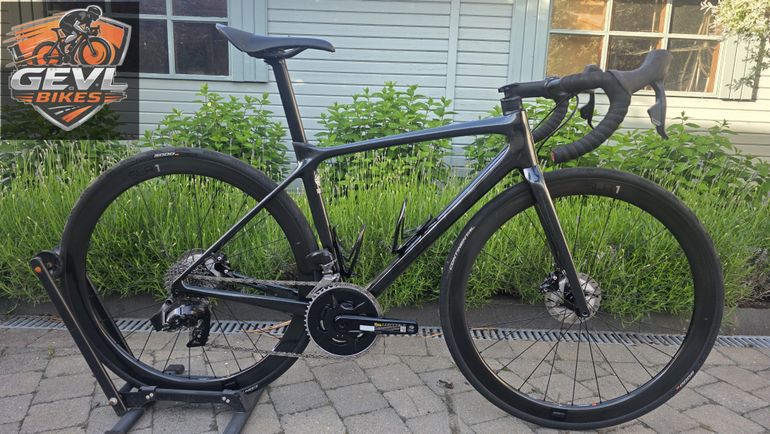 Used Giant TCR Advanced Pro Disc 1 AXS 2024 2024 Road & Gravel, Black — image 1 of 16